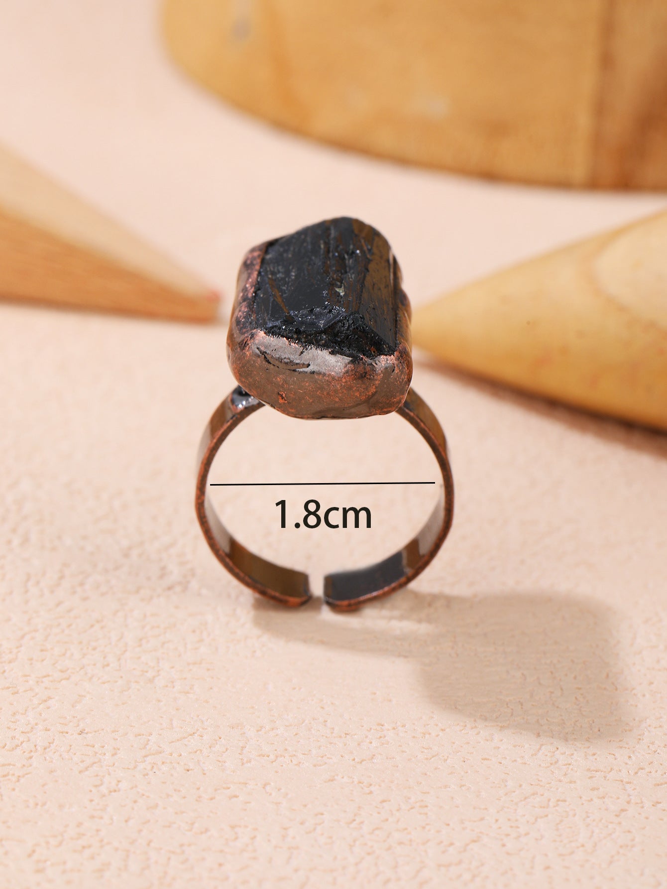 Vintage-Black Tourmaline Ring