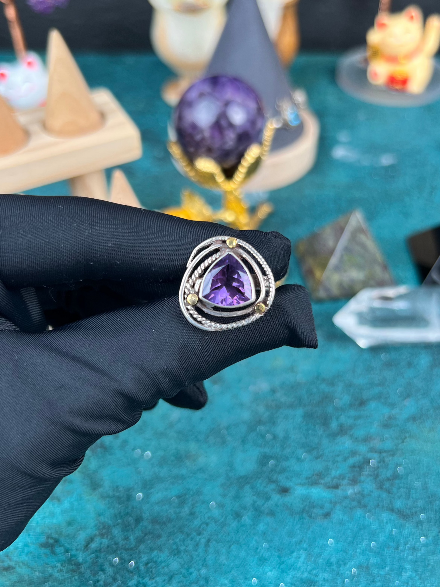 Nepal Ring, Silver Ring with Amethyst Triangle Shape