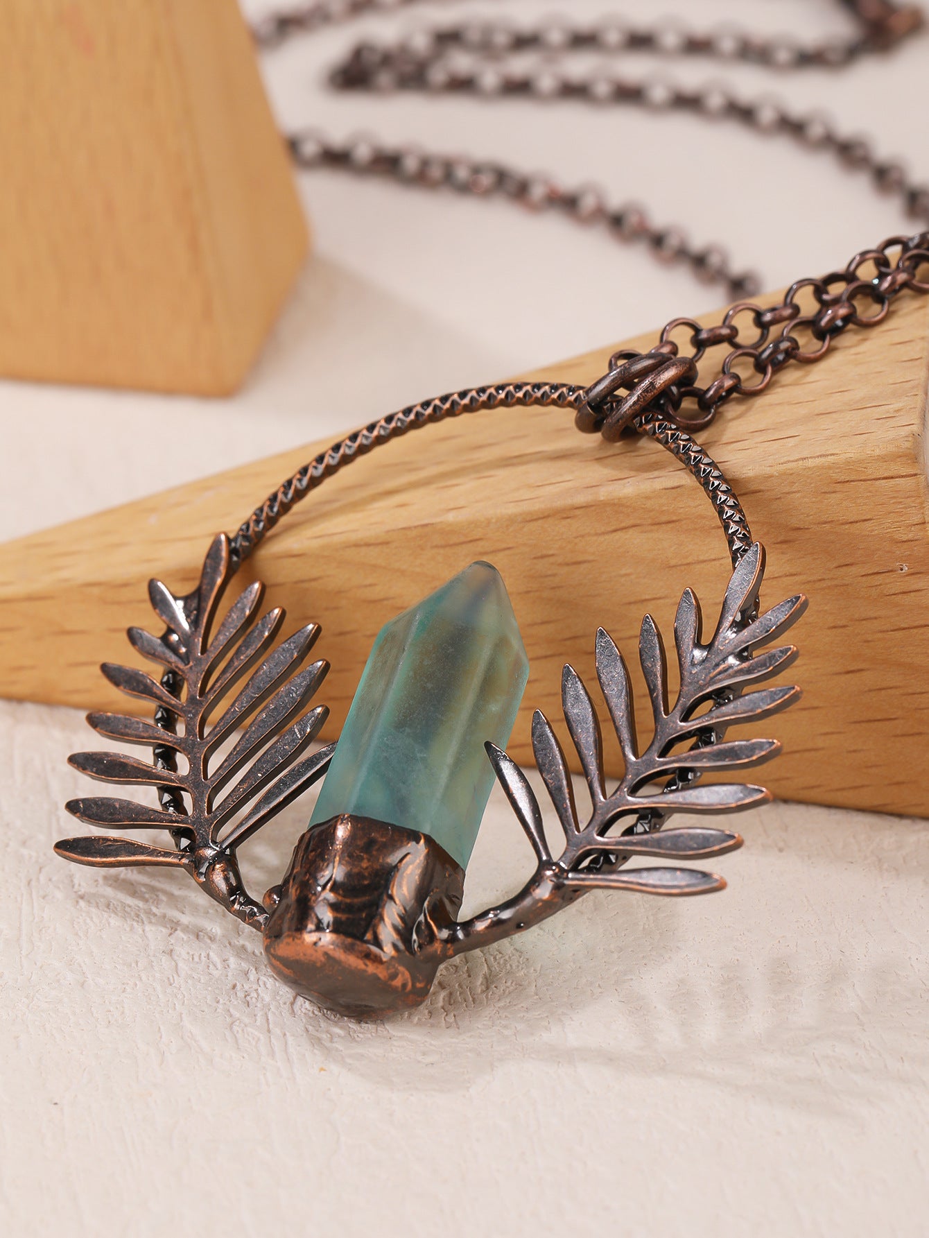 Vintage-Fluorite Fern Necklace